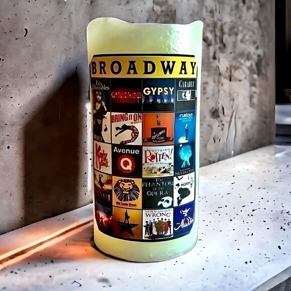 🕯 NWOT. Broadway Musical Theater Flameless Candle - Picture 1 of 5
